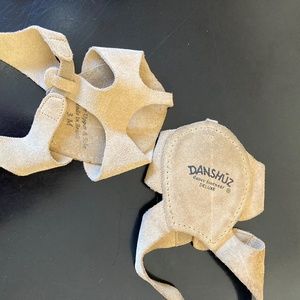 Dance sandals